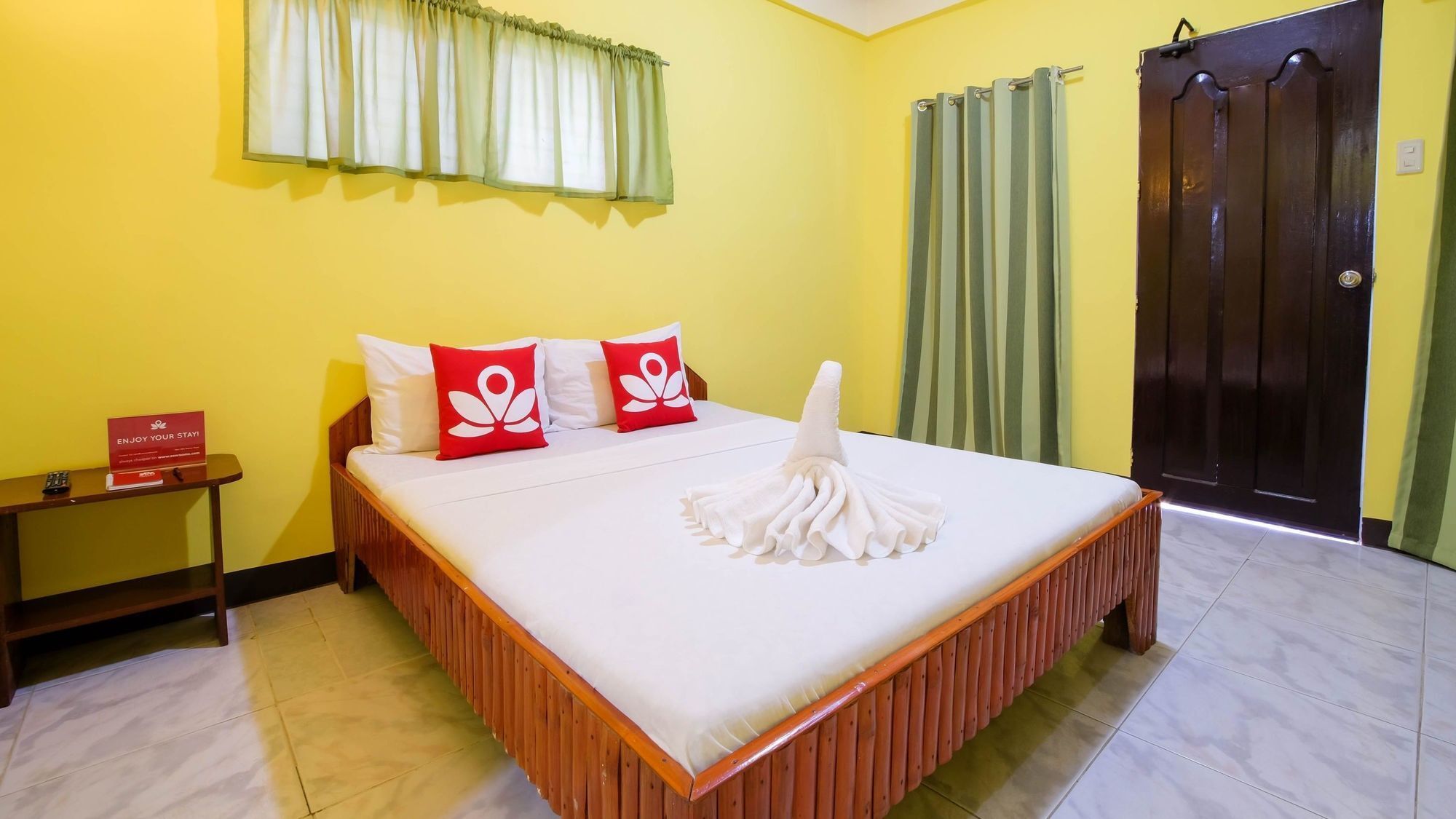 เซน รูม ไวท์ บีช Hotel ปูแอร์โตกาเลรา ภายนอก รูปภาพ