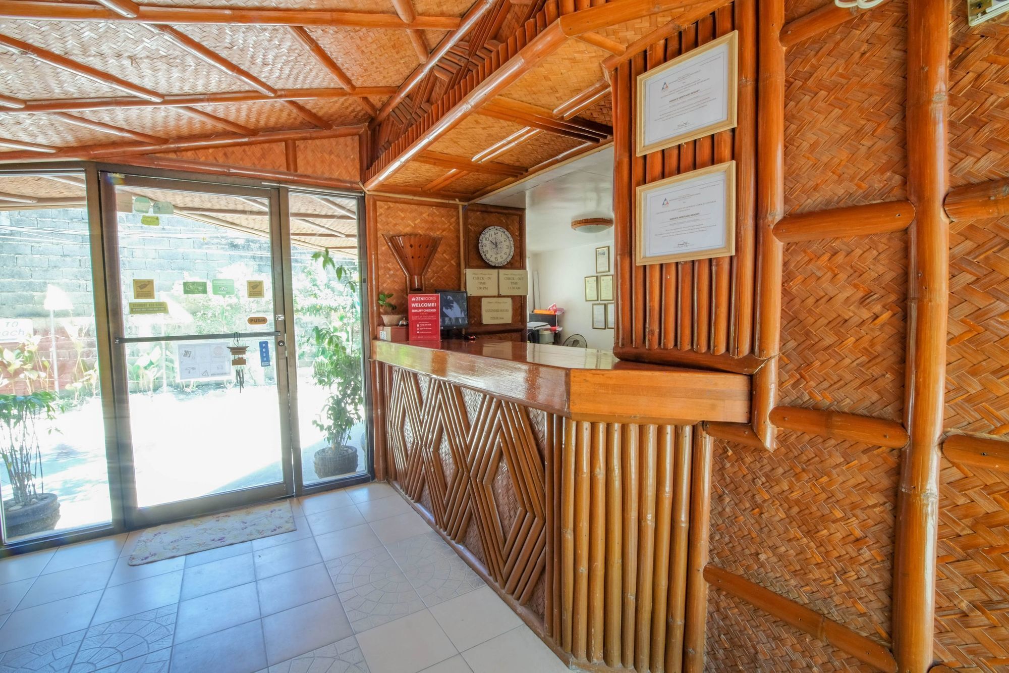 เซน รูม ไวท์ บีช Hotel ปูแอร์โตกาเลรา ภายนอก รูปภาพ